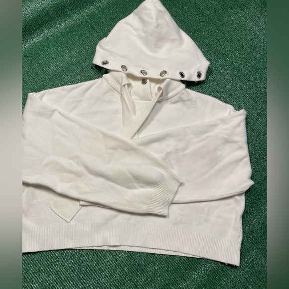 White Zara Sweater Hoodie Used Size Lrg - Picture 1 of 3